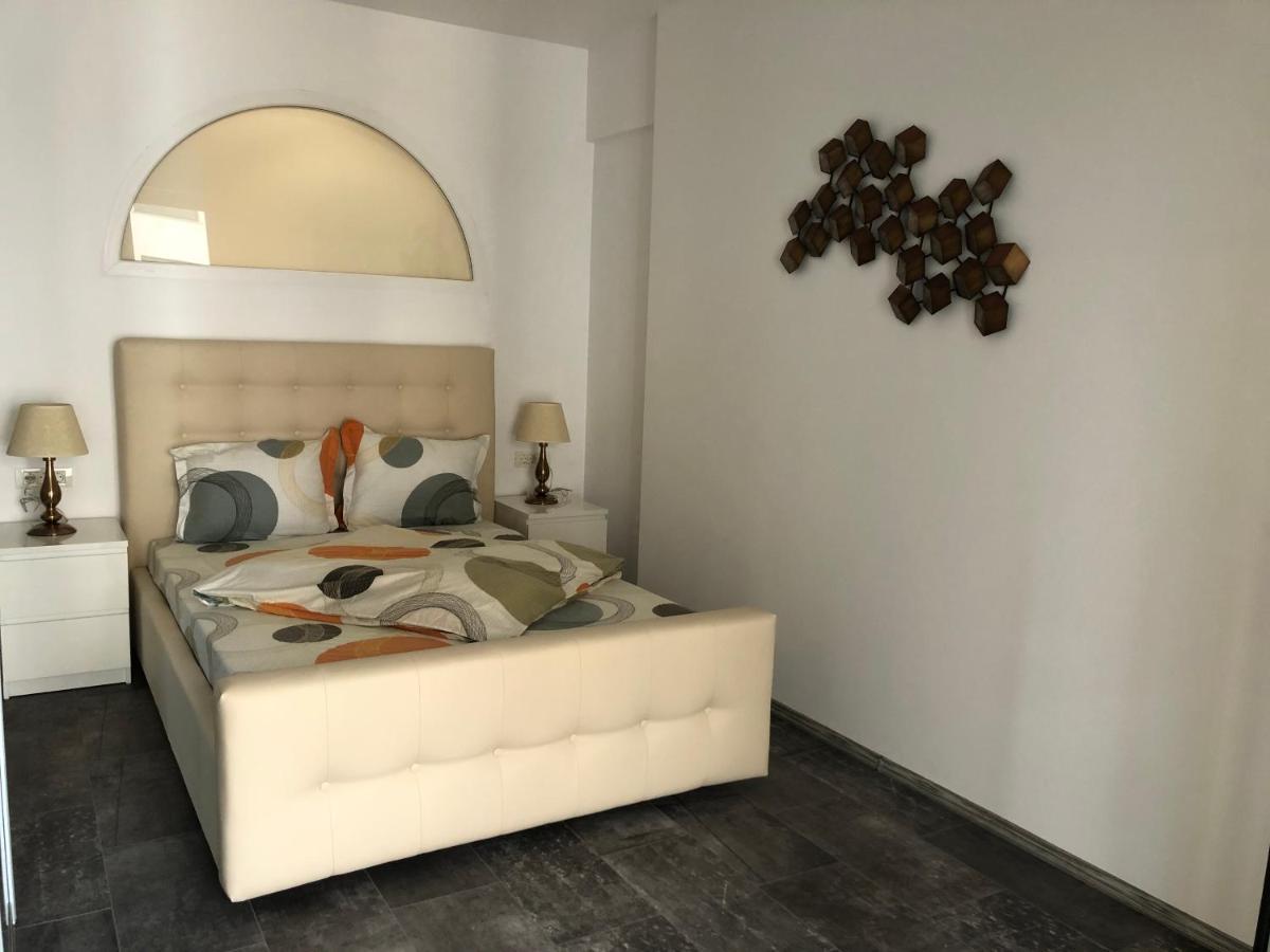 Luxury Westpark 2 Residence Lake View W6 Bucureşti Exterior foto
